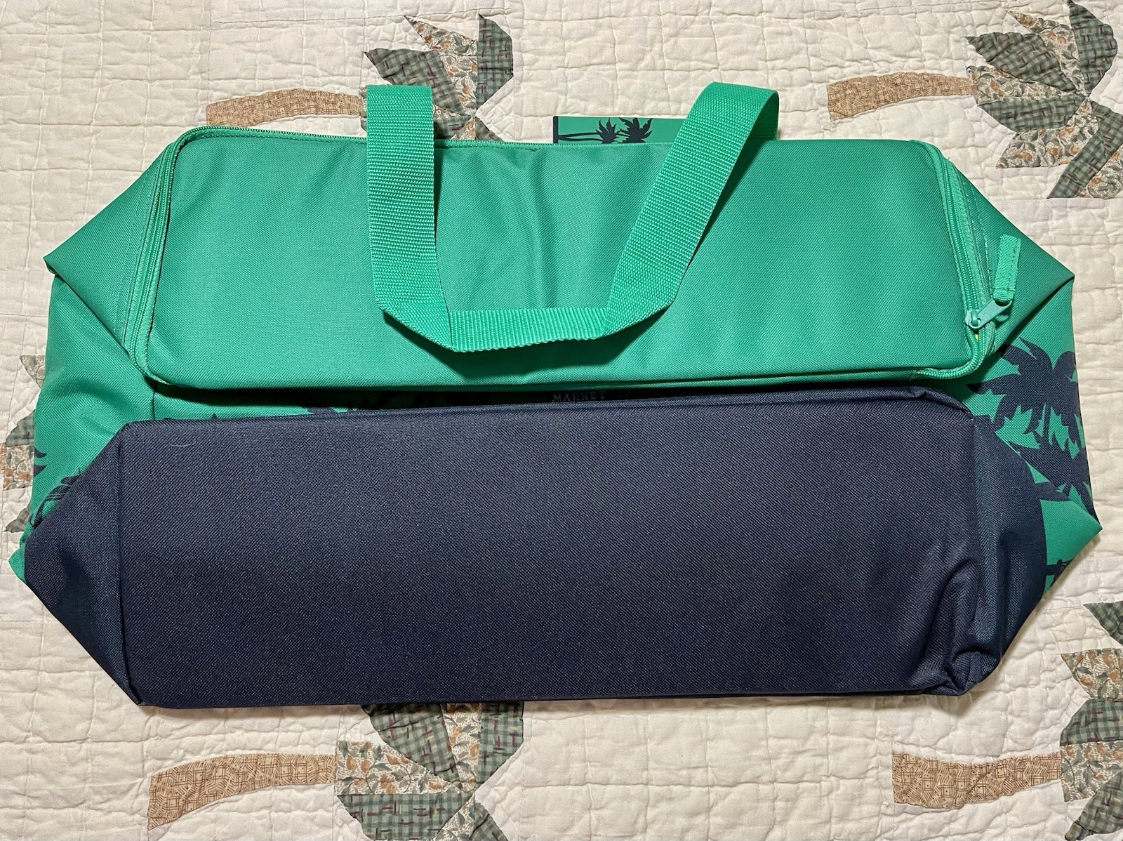 NWT TRADER JOES LARGE 8 GALLON REUSABLE INSULATED COOLER BAG EMERALD GREEN