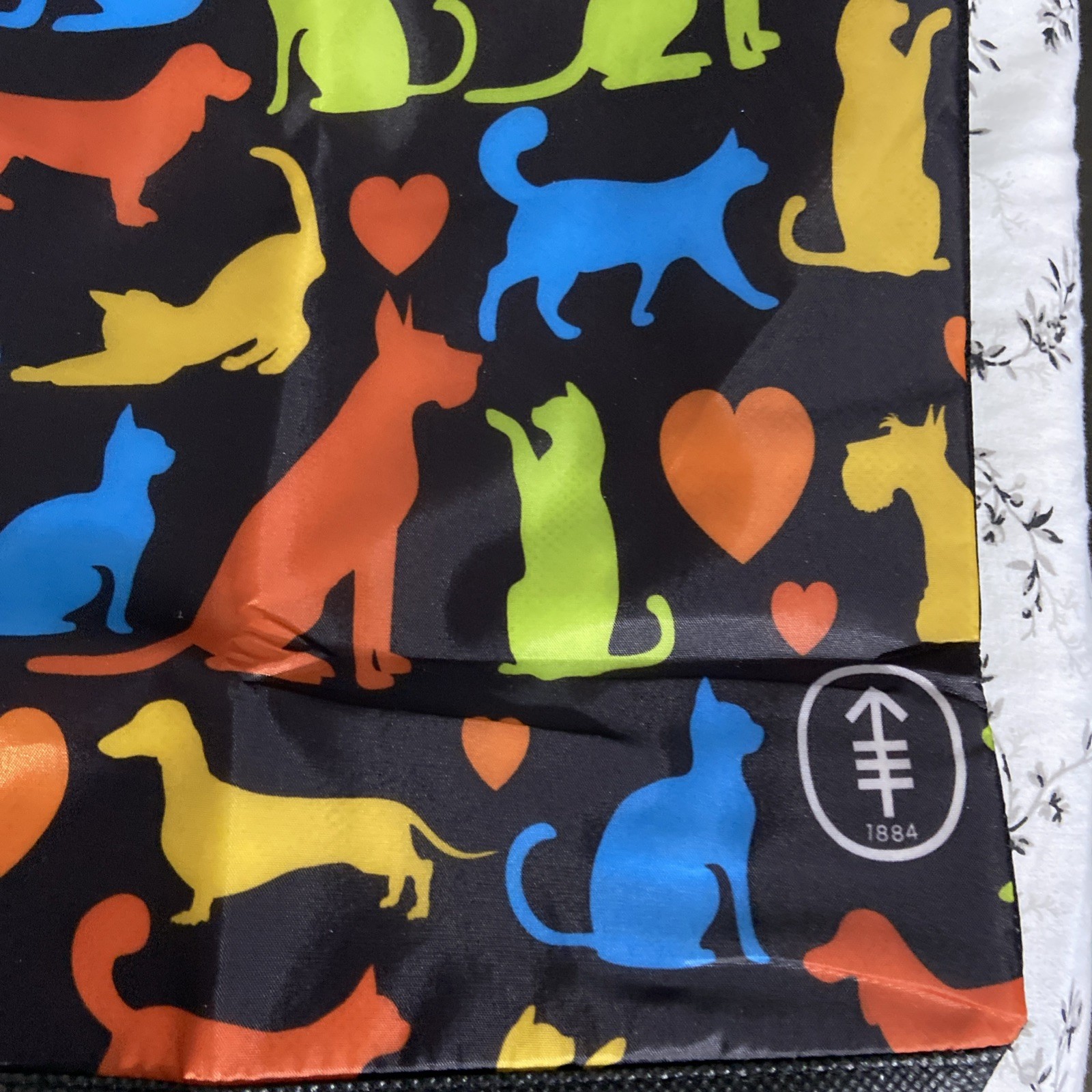 1884 Brand Nylon Fabric Reusable Tote Bag Dogs Cats Black Multicolor 16″ X 16″