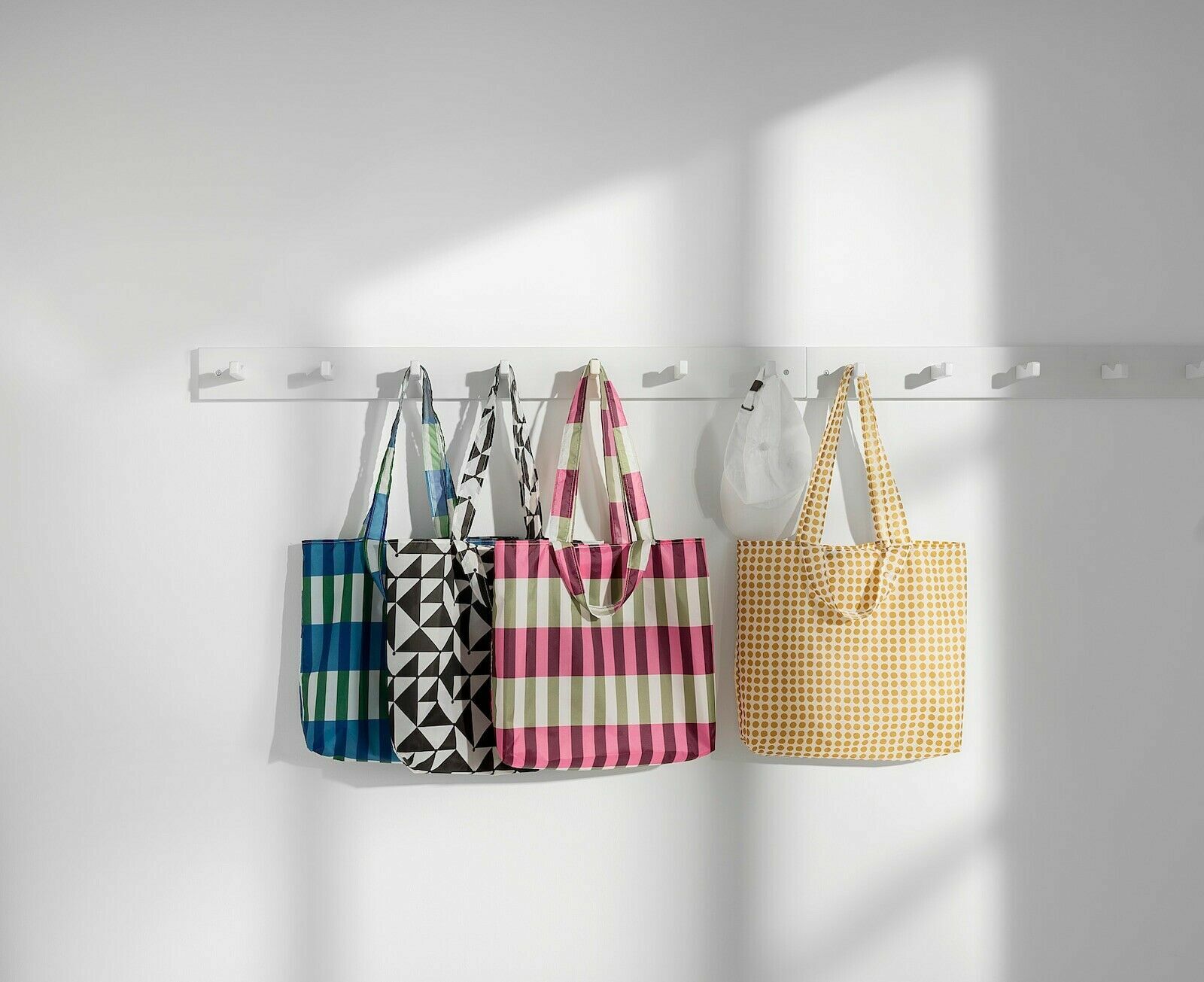 2 IKEA Skynke Reusable Shopping Bags Handles Pouch Plaid Pink Green Sustainable