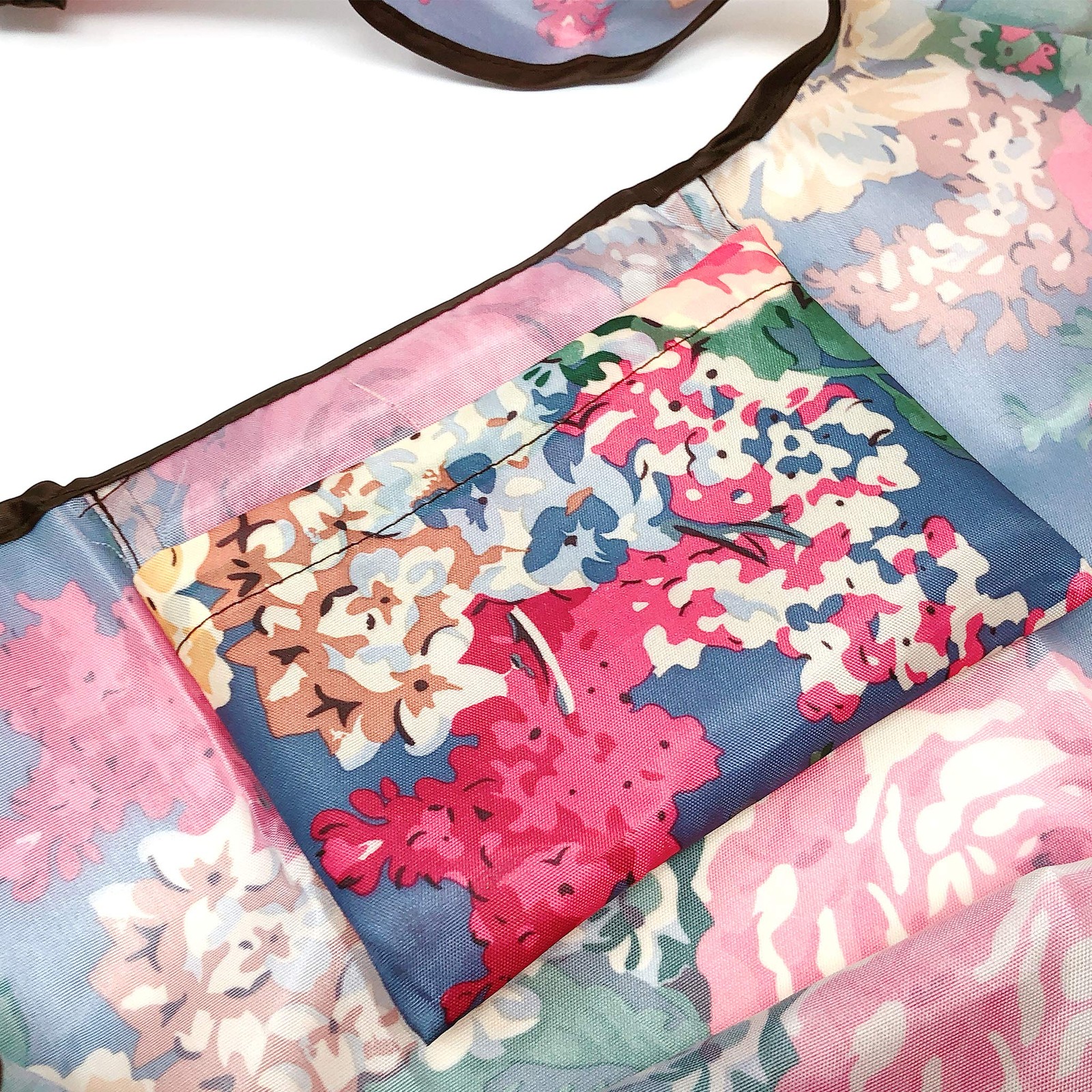 Large & Small Foldable Tote Nylon Reusable Grocery Bags, Set of 2, Bouquet