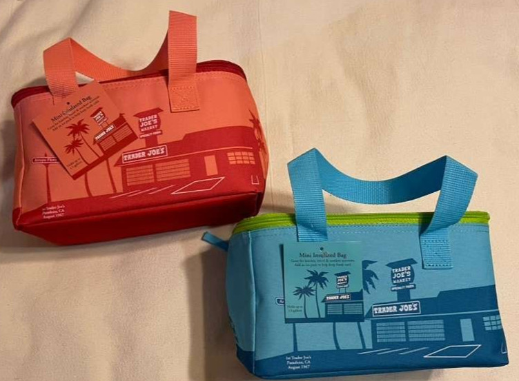 New with Tags! Set of 2: Trader Joe’s Mini Insulated Tote Bag – BLUE & PEACH