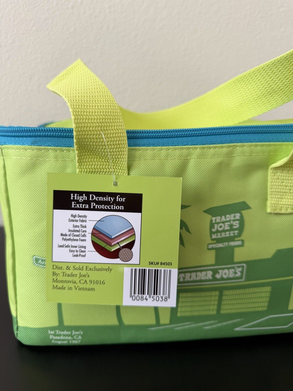 Trader Joes Mini Insulated Lunch Tote Bag – 2026 New – Lime Green, NWT