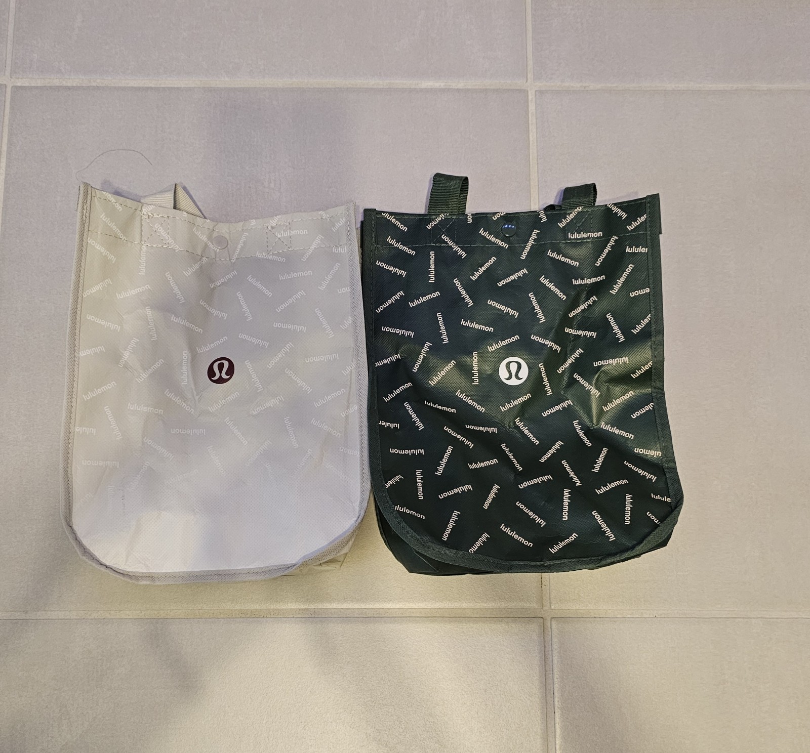 Lot of 2 Lululemon Logo Reusable Tote Shopping Bag White And Dk Green 11.5×9.5”