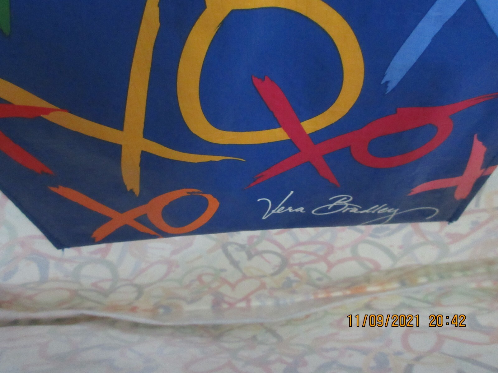 VERA BRADLEY MARKET TOTE (POP ART) (RETIRED)