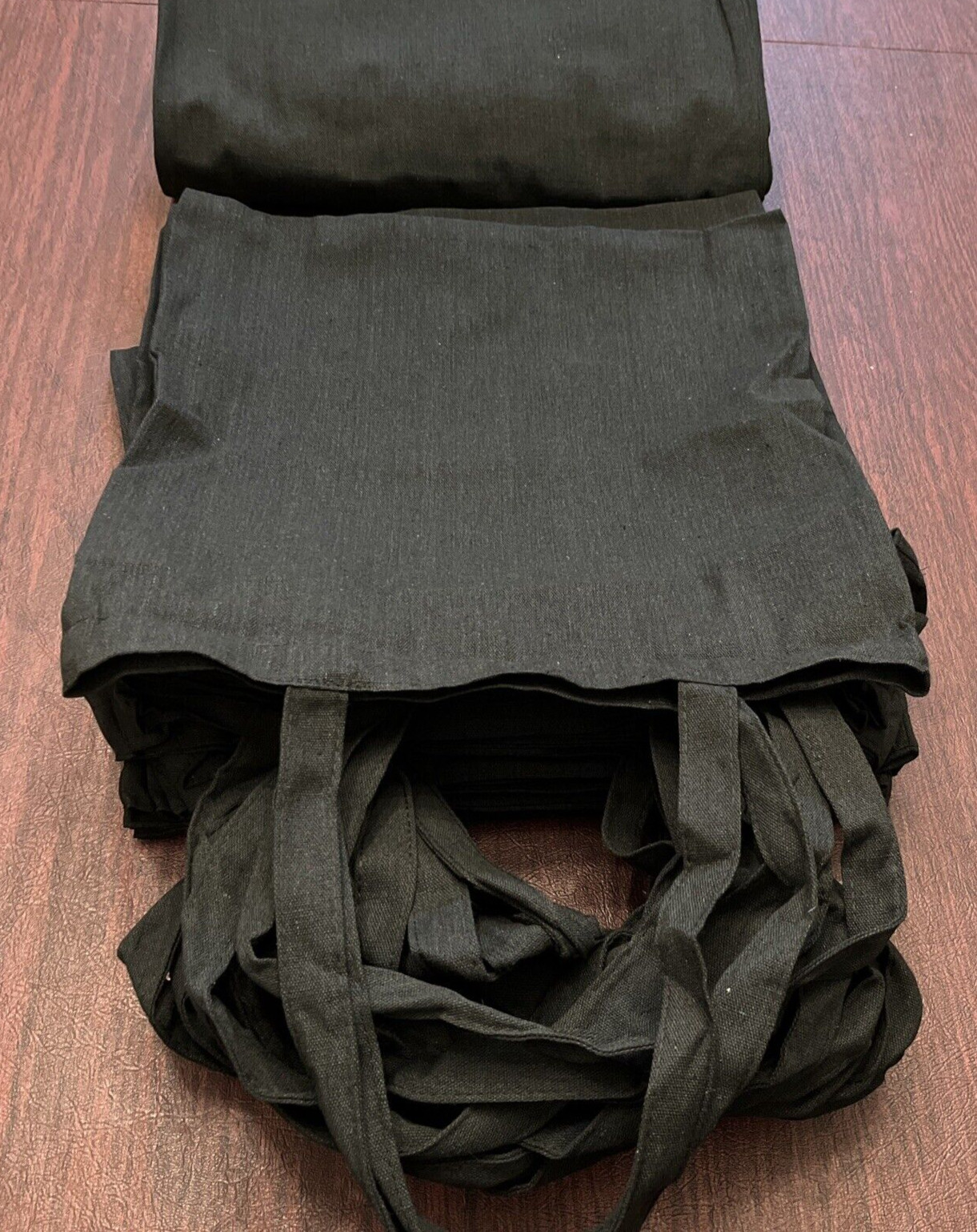 Bulk Resuable Light Weight Tote Bags 32 Pack Shopping Bags 6 Oz Black NEW