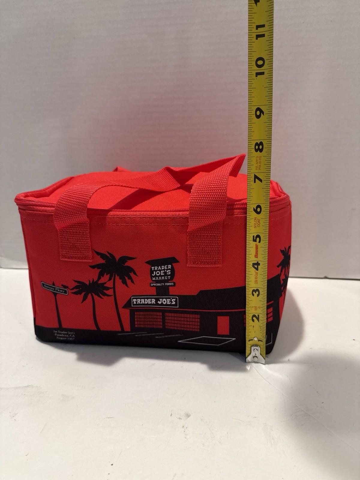 Trader Joes Small 1.5 Gal Reusable Insulated Shopping Bag Cooler Red Carry Tote