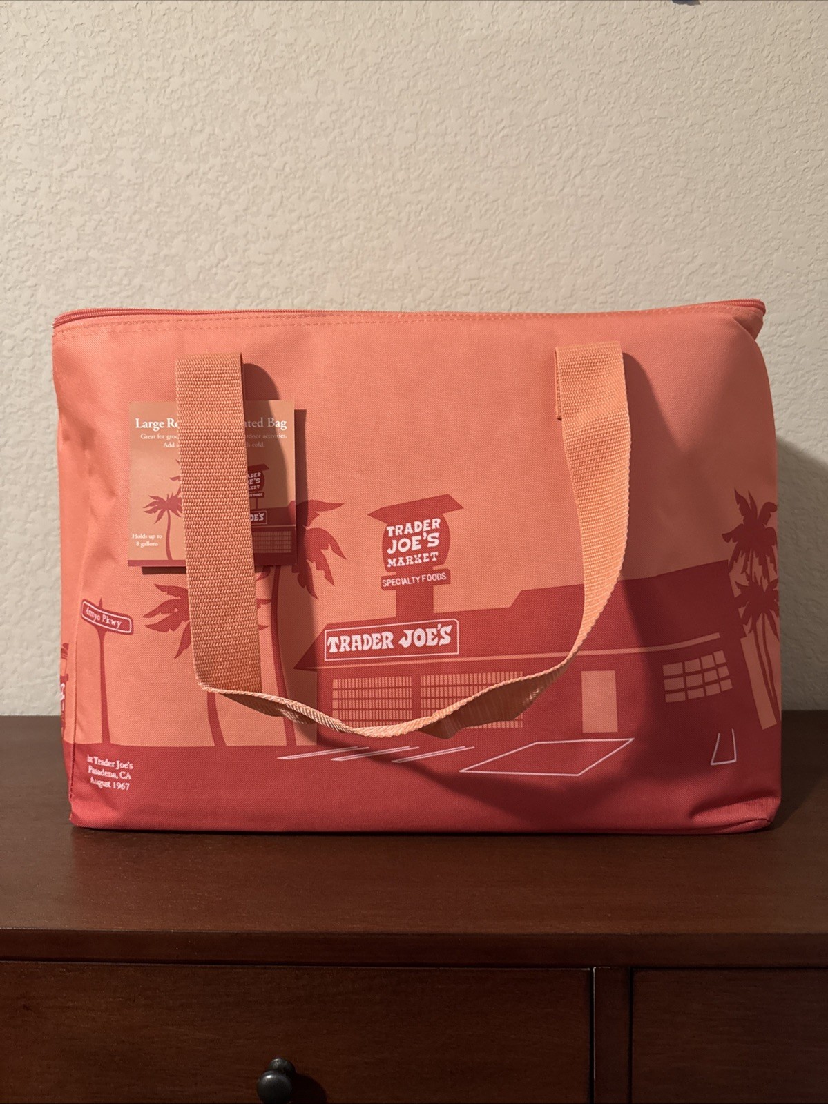 NWT Trader Joe’s Large Insulated Reusable Tote Shopping Bag Peach Color 8 Gallon