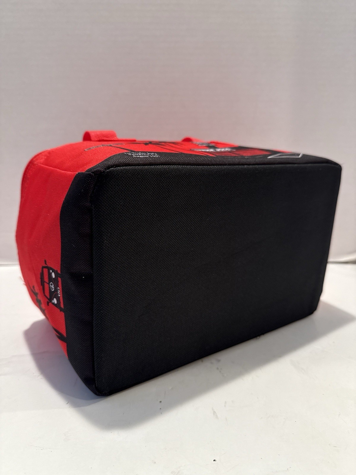 Trader Joes Small 1.5 Gal Reusable Insulated Shopping Bag Cooler Red Carry Tote