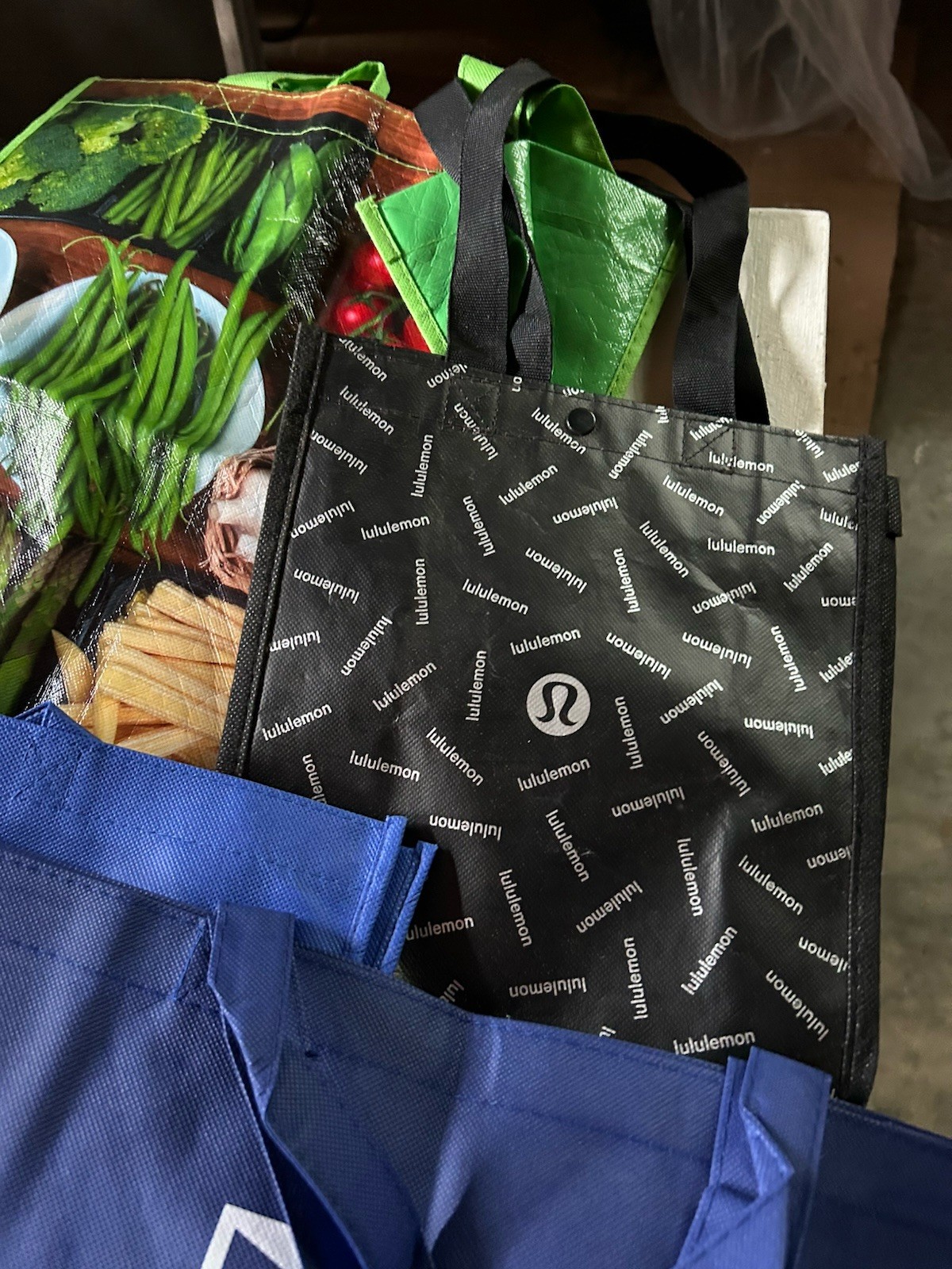 Tote Bags Lot Of 5 Miscellaneous Sizes