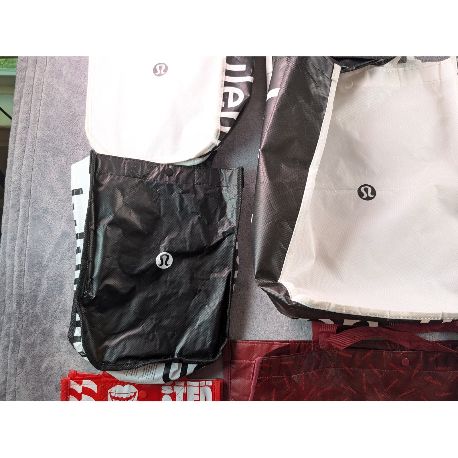 Lululemon Reusable Shopping Tote Bag Lot of 12 Red Black Lime Small Medium Large
