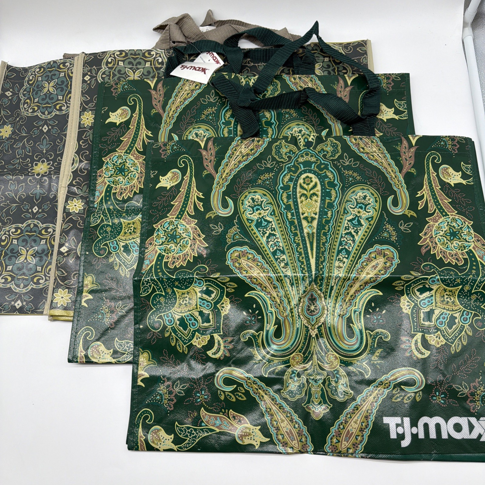 Marshall’s Tjmaxx Reusable Shopping Bags Lot Of 4 Green And Gold Paisley