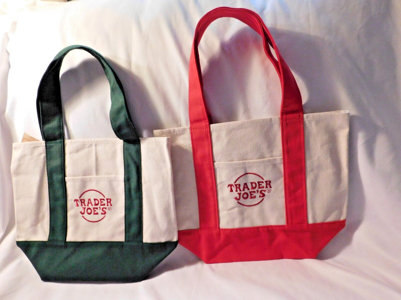 Trader Joe’s Mini Canvas Tote Bags Green and Red Lot Of 2 NWT