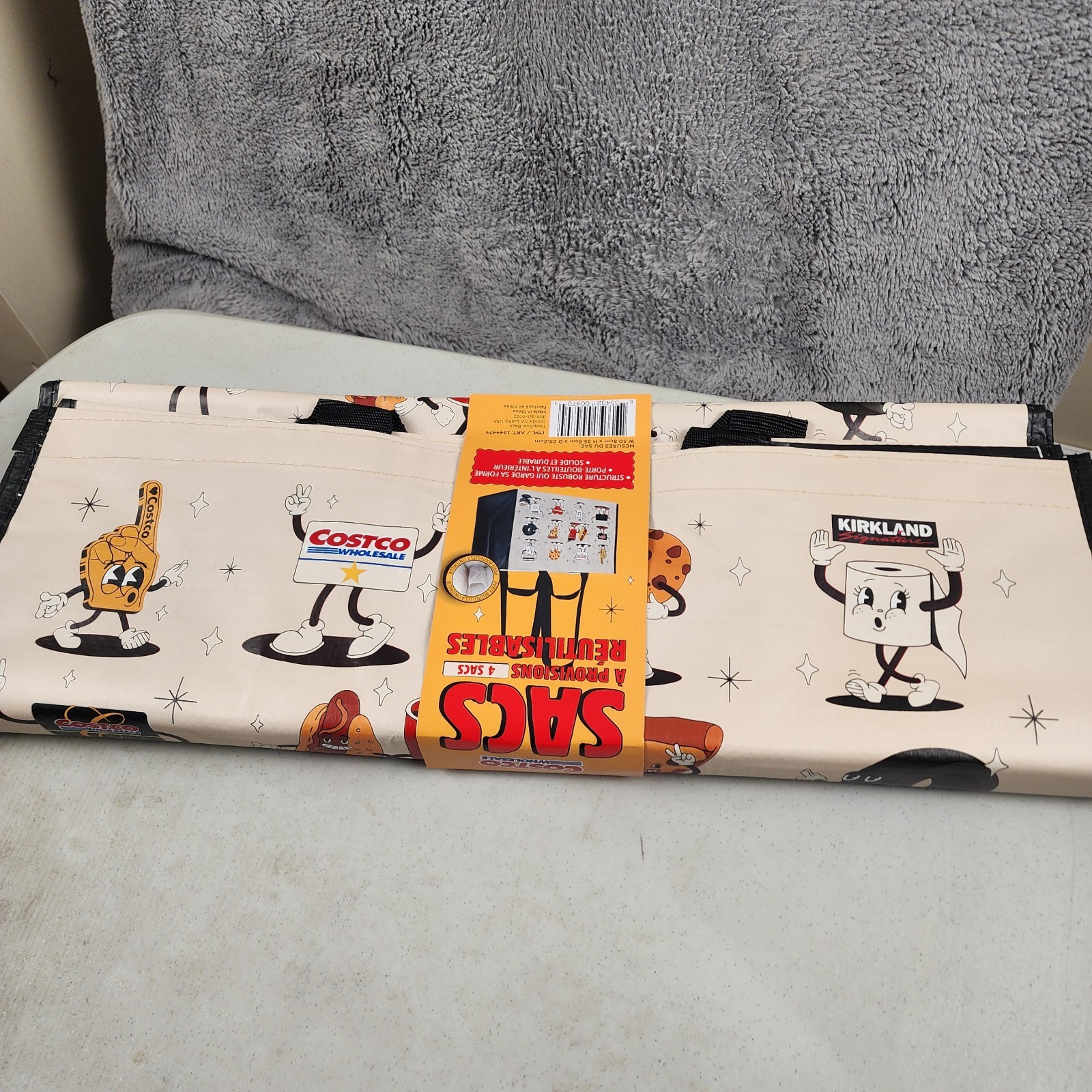 Costco Wholesale Reusable Shopping Tote Bags Set of 4 Insulated Grocery Bags
