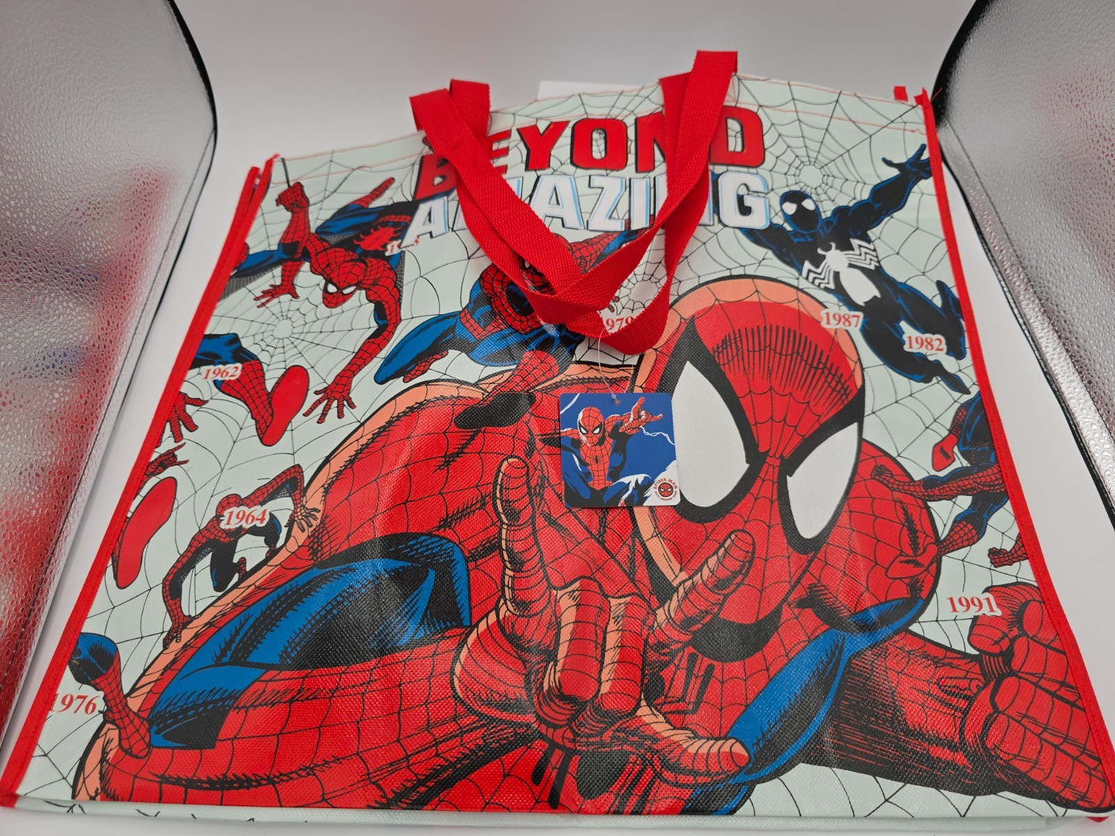 Beyond AMAZING SPIDER-MAN Reusable RED Jumbo Shopping Gift Bag with Handle NEW!