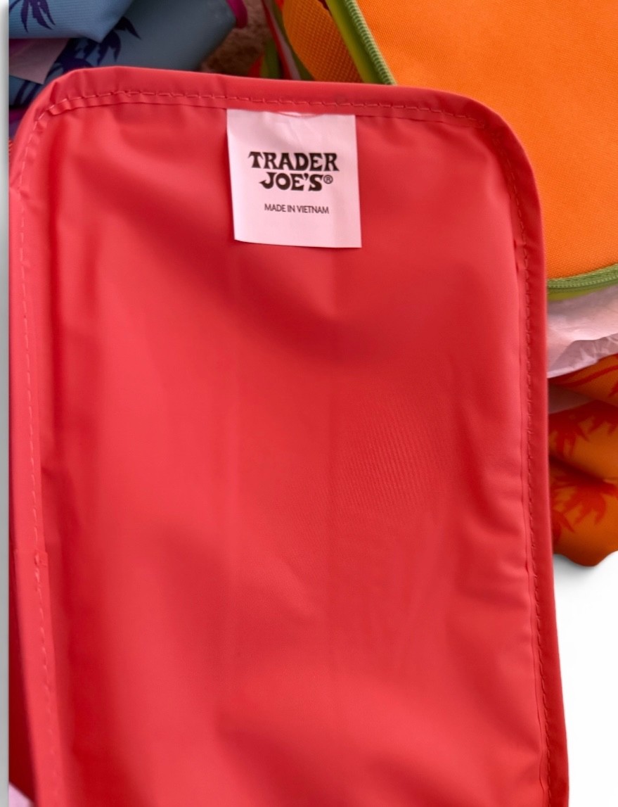 Trader Joe’s 2026 Mini Insulated Tote Bag NEW! 4 Styles!! Volume Discount!