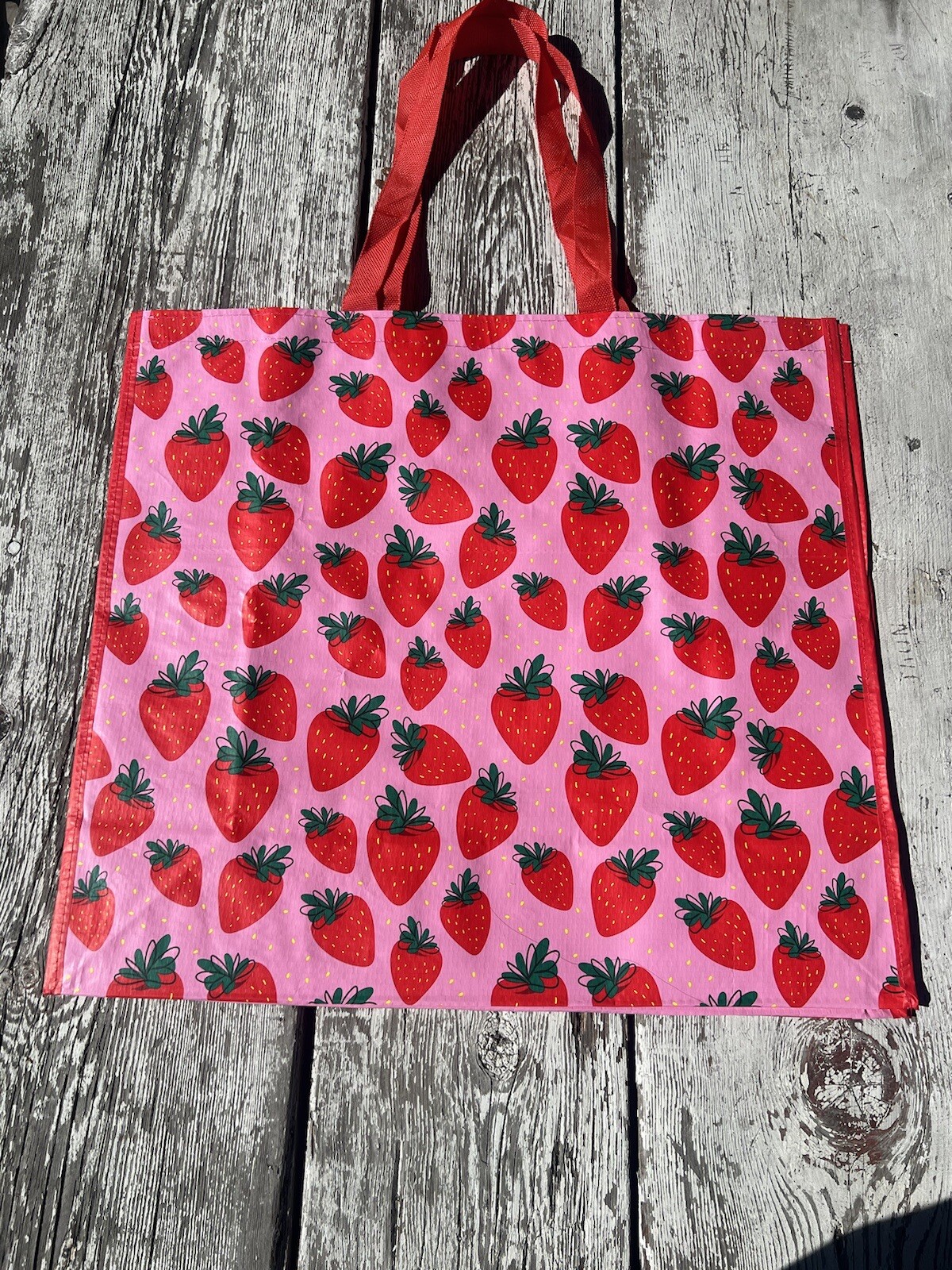 NEW Strawberries 🍓Shopping Bag Reusable Travel Tote TJ Maxx RED&PINK