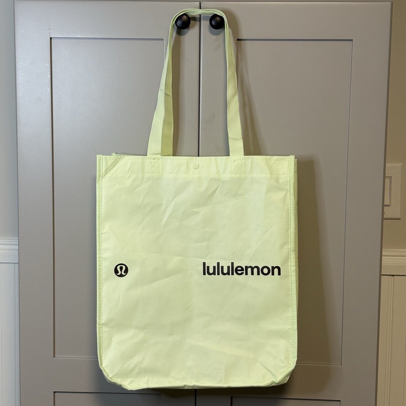 Lululemon Large Reusable Shopping Tote Lunch Bag Lime Green Neon Yellow 16×14