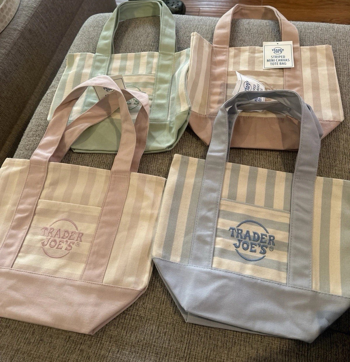 Trader Joe’s Mini Pastel Stripe Canvas Tote Bag LimitedSet Of 4 New with tags