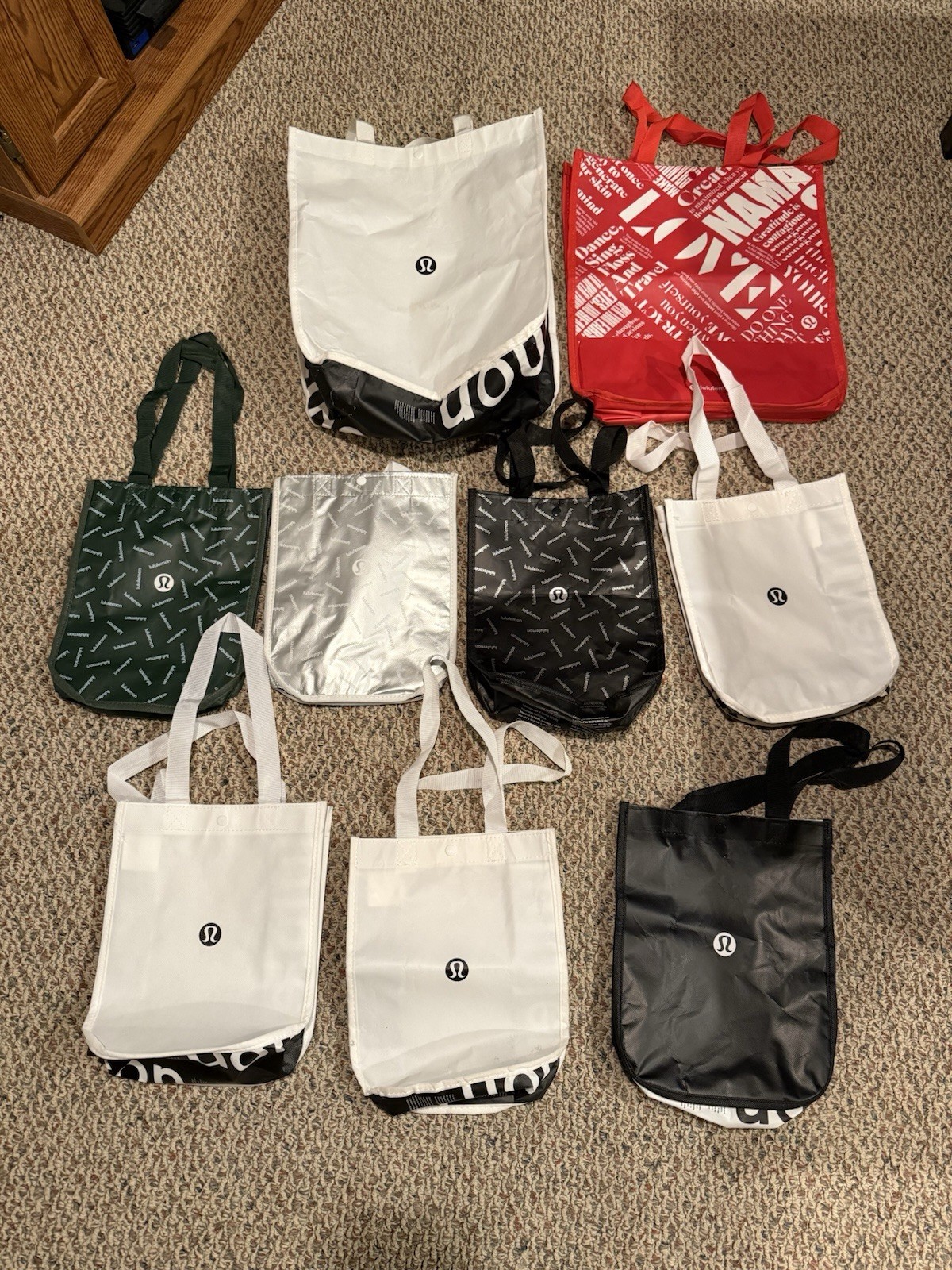 Lululemon Reusable Tote Bags 7 Small 2 Large Bags Various Colors