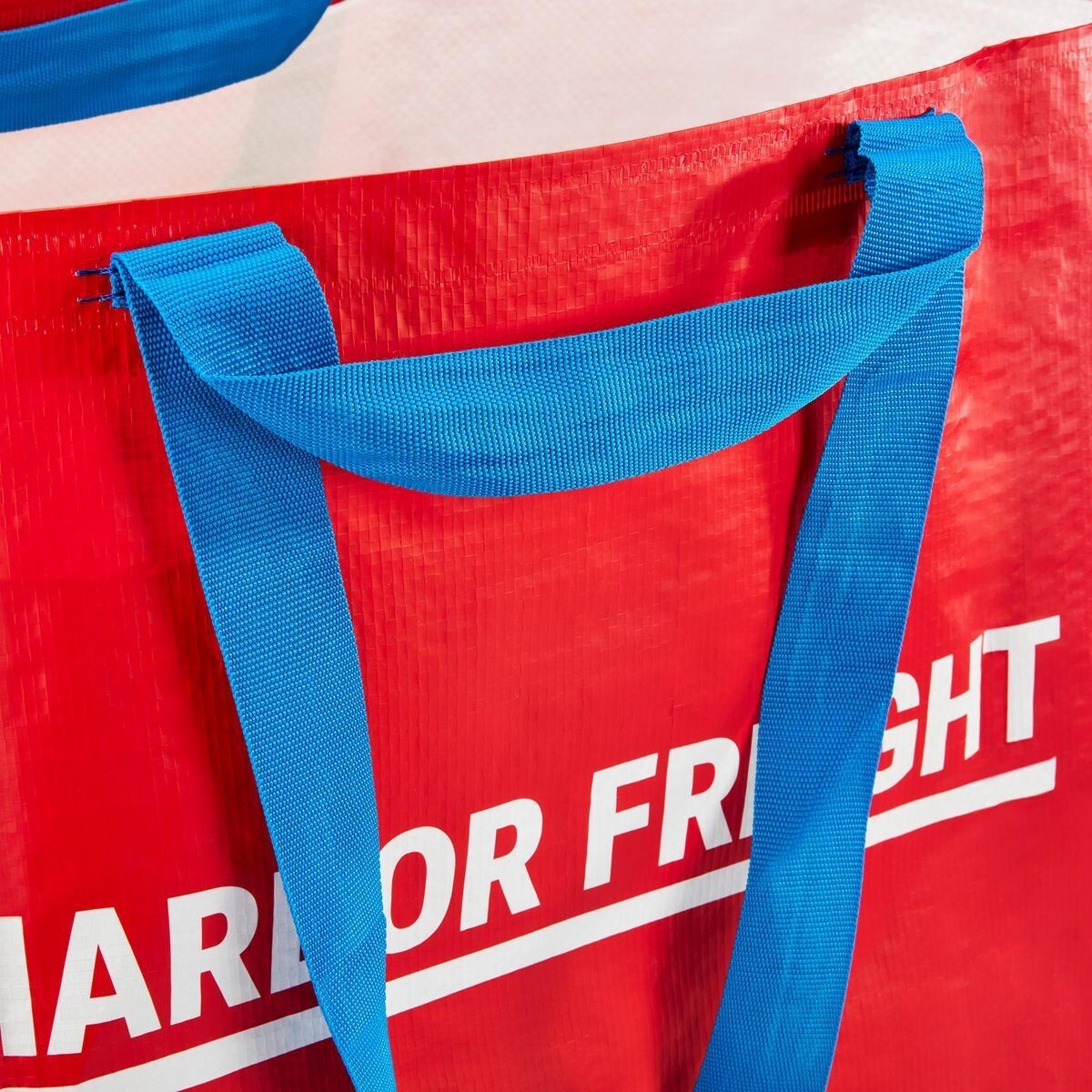 new Harbor Freight Bag LARGE, Red 21 ¾x14 ½x13 ¾ “/19 gallon, 55 lb