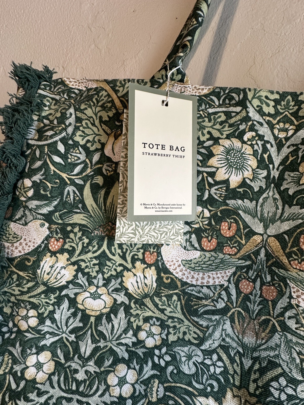 William Morris & Company | TOTE BAG | FRINGE TRIM | COTTON | STRAWBERRY THIEF