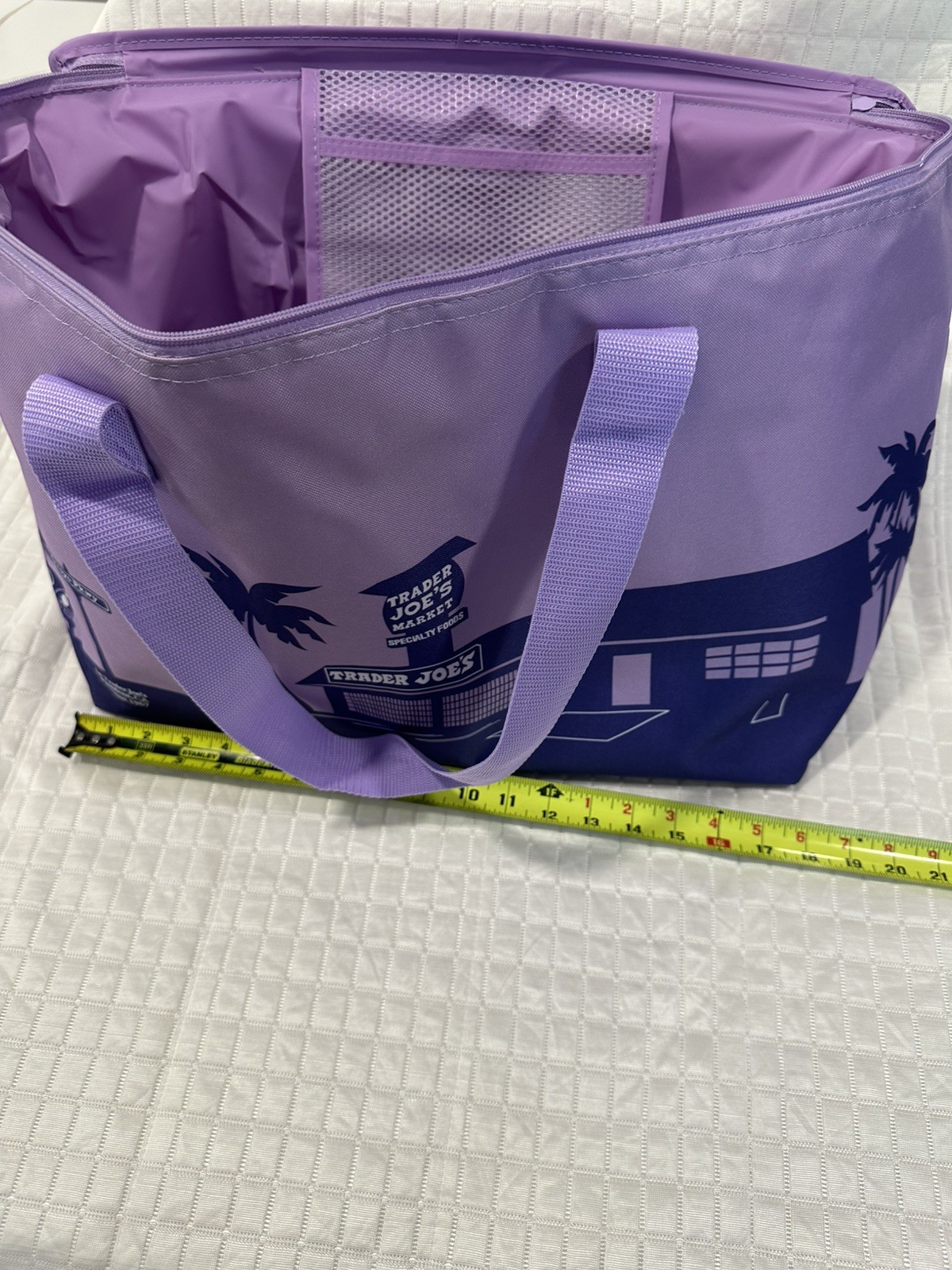 ⭐Trader Joe’s Large 8 Gal Lavender Reusable Insulated Shopping Bag New✨