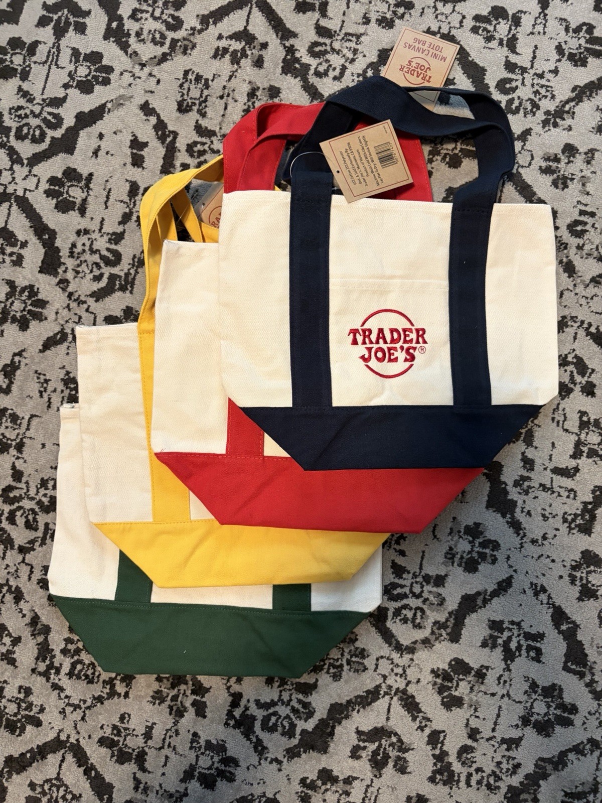 Trader Joe’s Mini Canvas Tote Bag Set (4) Red Blue Yellow Green – New w/ Tags