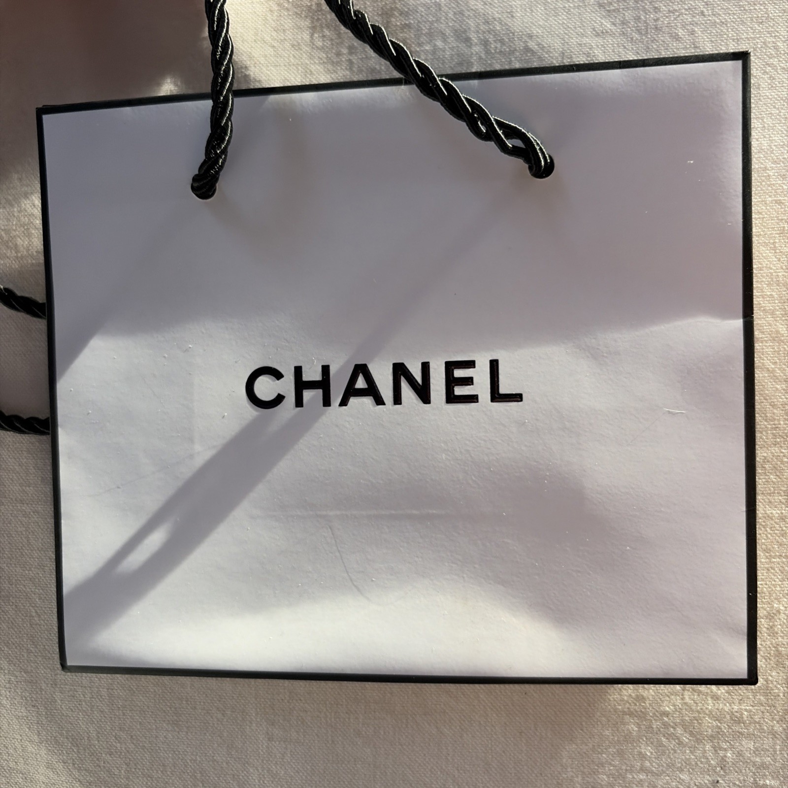 CHANEL 4.5” x 5.5” X 2.5” – Authentic Paper Gift/Shopping Bag Mini Tote White