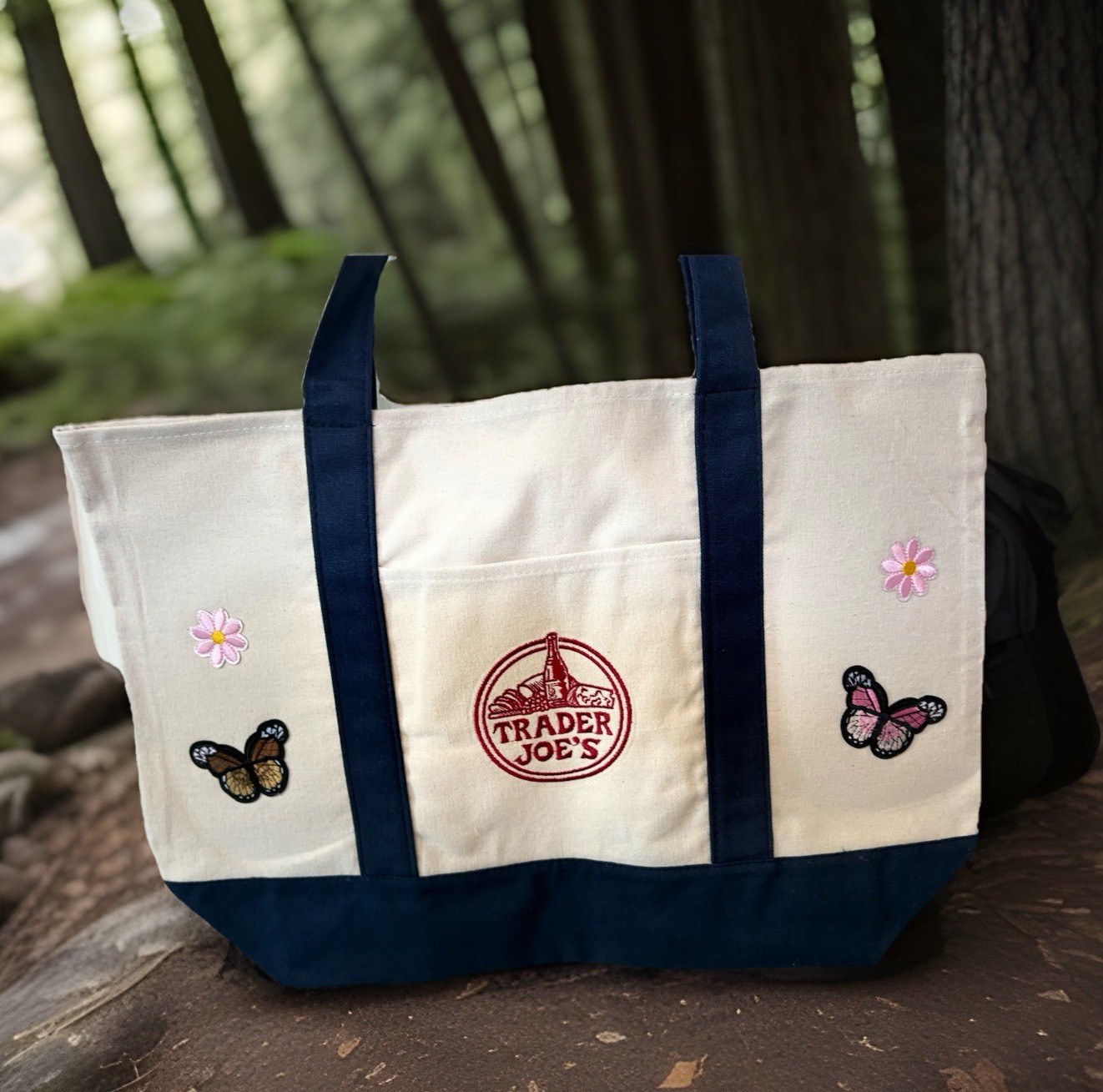 Trader Joe’s Embroidery Special 4 Butterflies 4 Flowers Large Eco Shopping Bag