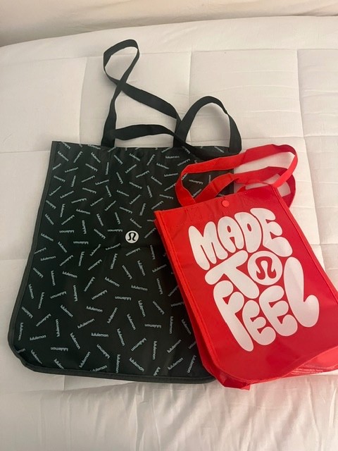 Lululemon Reusable Shopping Tote Bag Set Of 2 Black Large And Red Small