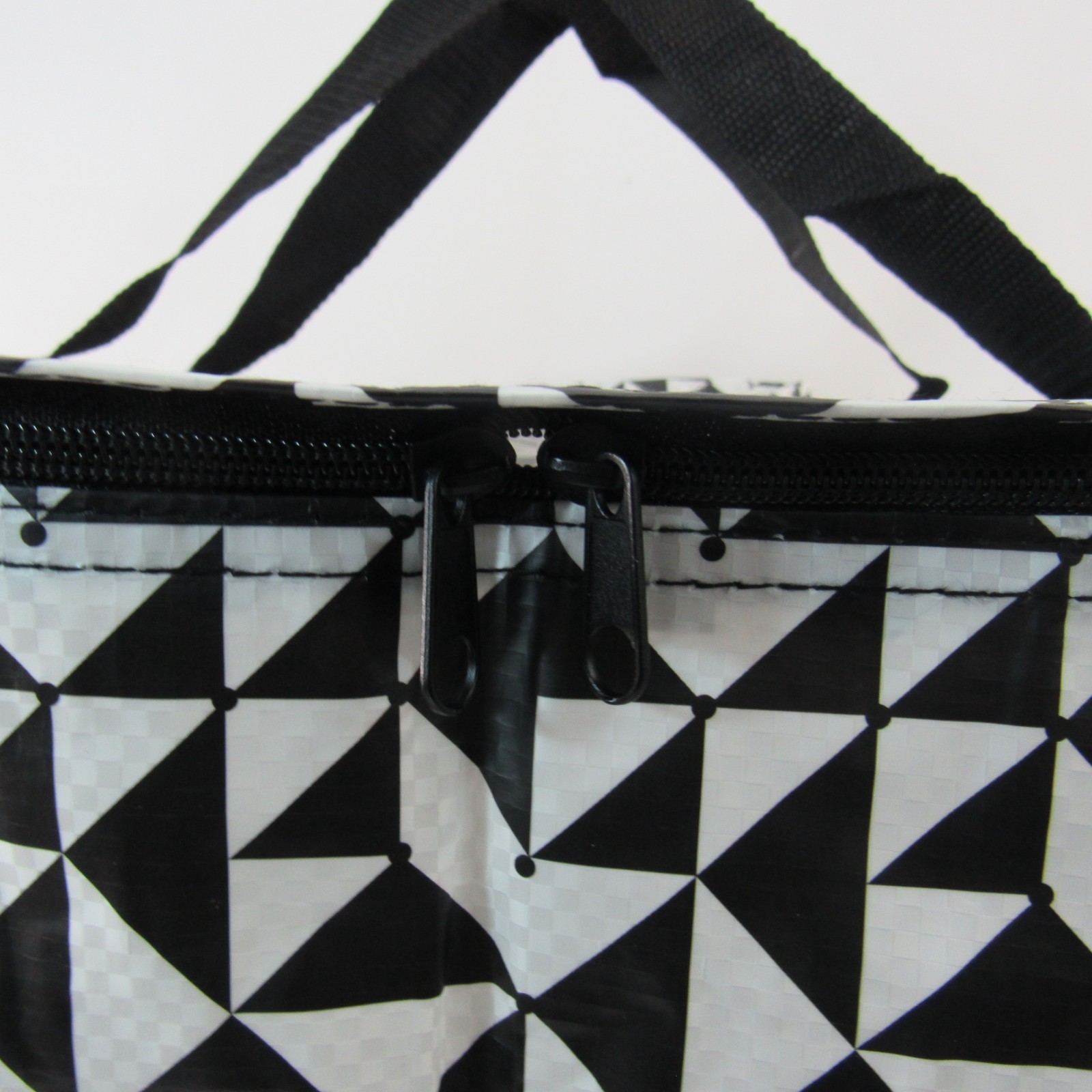 IKEA KNALLA Bag 12 Gal. with Zipper Large Tote Reusable Grocery Laundry Storage