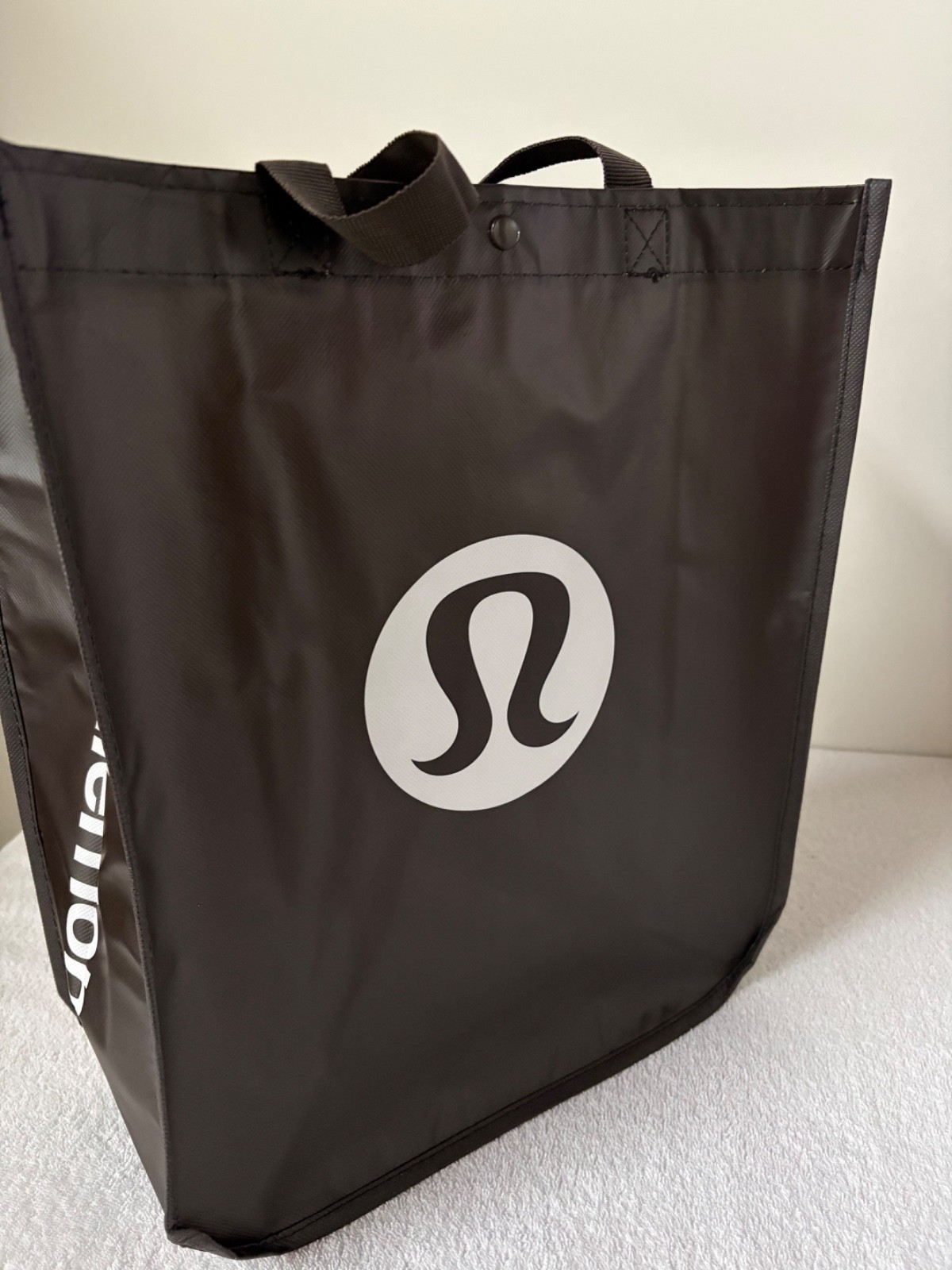 Lululemon Logo Large Reusable Shopping Tote Bag w/ Handles 16.5″ X 14″ NEW Brown