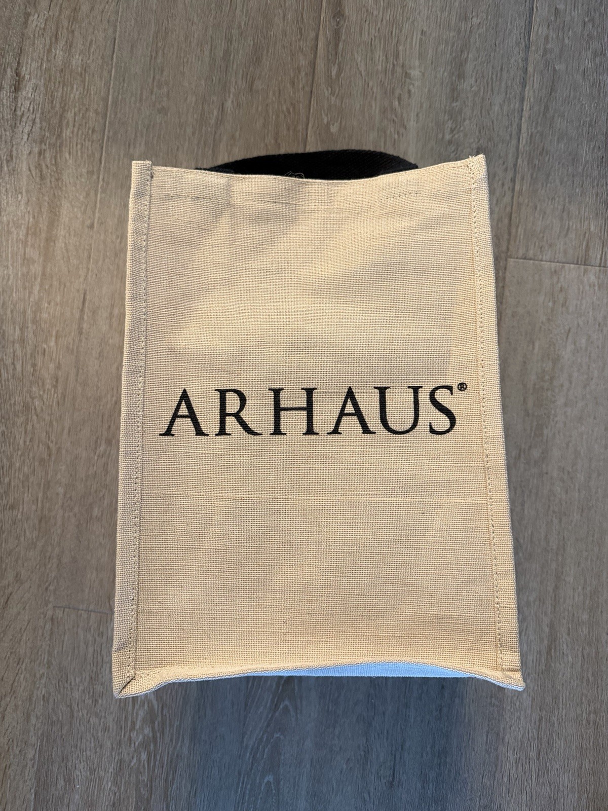 NWOT ARHAUS Jute Beige Tan Black Logo Reusable Shopping Gift Bag 13″x9.5””x7”