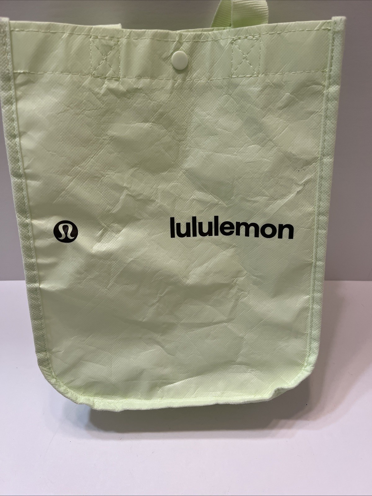 Lululemon Reusable Bag Light Mint Green Handles Snap Closure 9 X11” Lunch Crafts