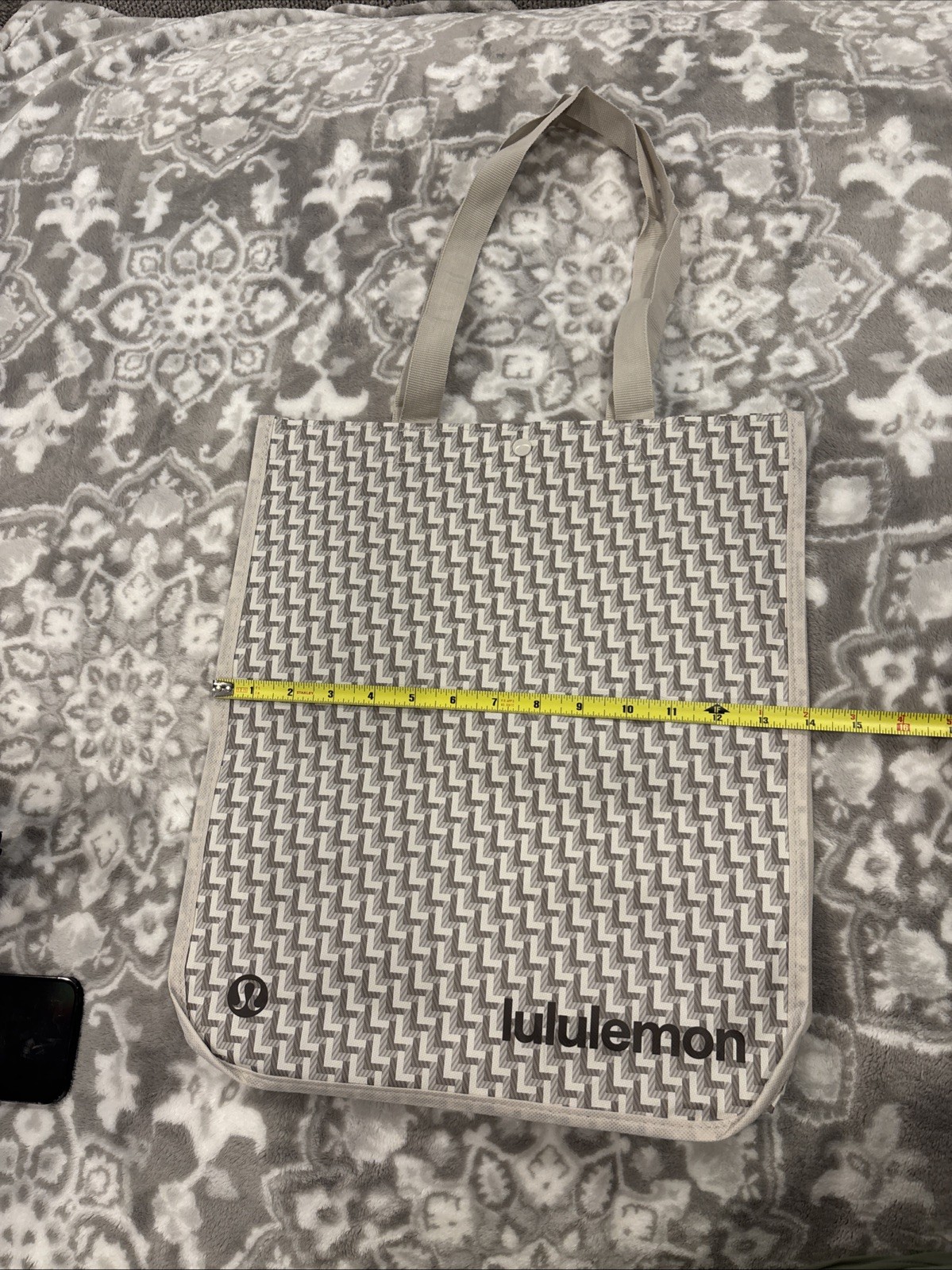 Lululemon Reusable Shopping Bag Gray/White “L” Pattern | 16x14in, Large Size