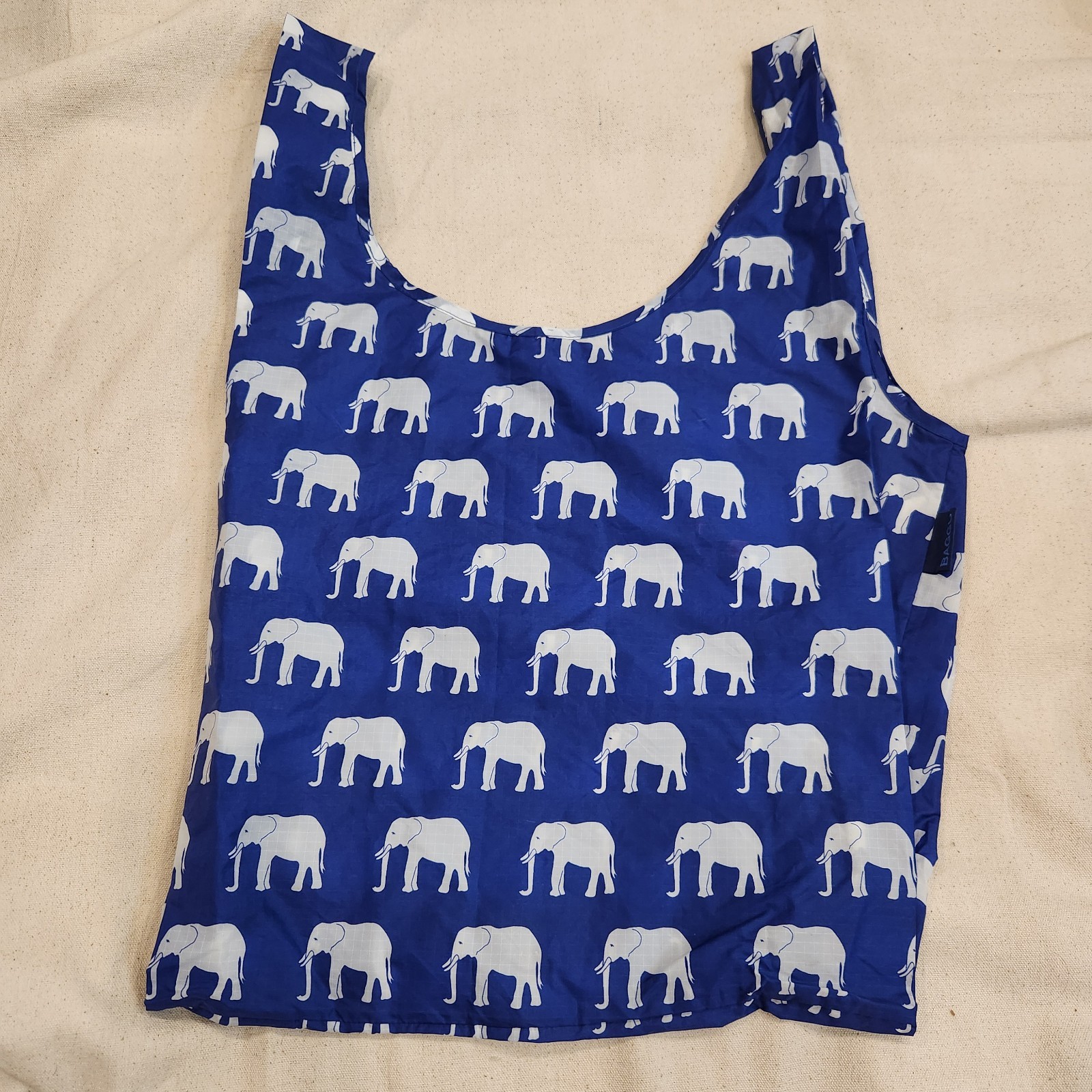 ​BAGGU Standard Reusable Eco Shopper Tote Bag Blue White Elephant Print Nylon