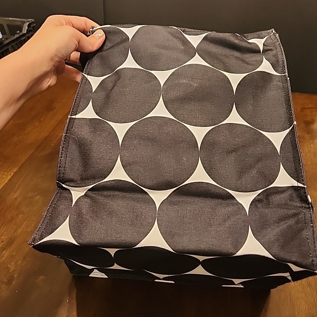 Thirty One 31 Insulated Cooler Shoulder Strap Tote Bag Black White Polka Dot