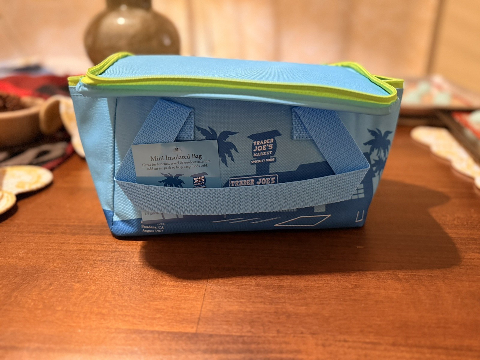 Trader Joe’s 2025 Mini Insulated Tote Bag Summer Fun Limited Edition Turquoise!