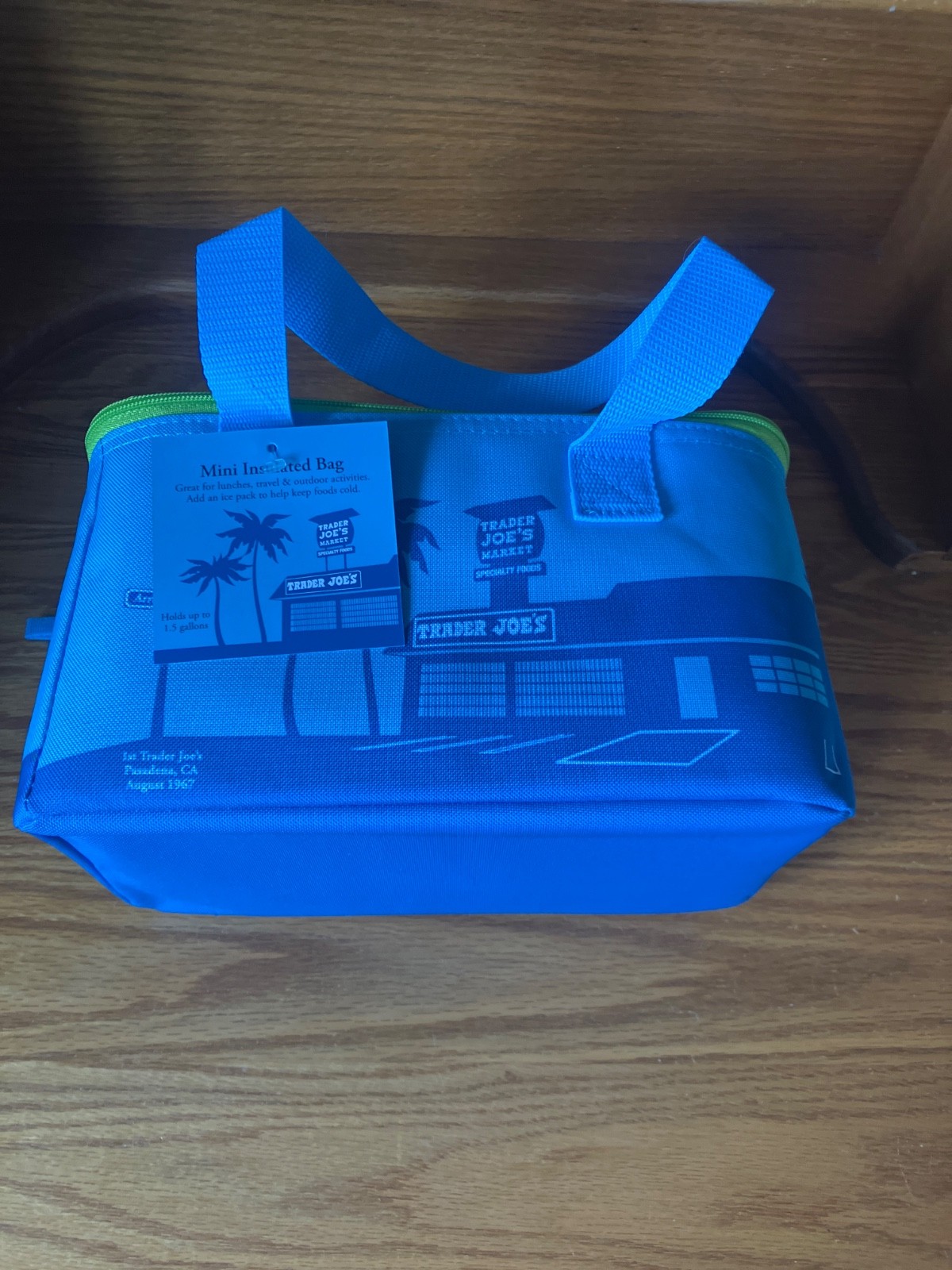 Trader Joe’s Mini Insulated BAG /TOTE BLUE. LIMITED SOLD OUT IN ALL STORES WOW