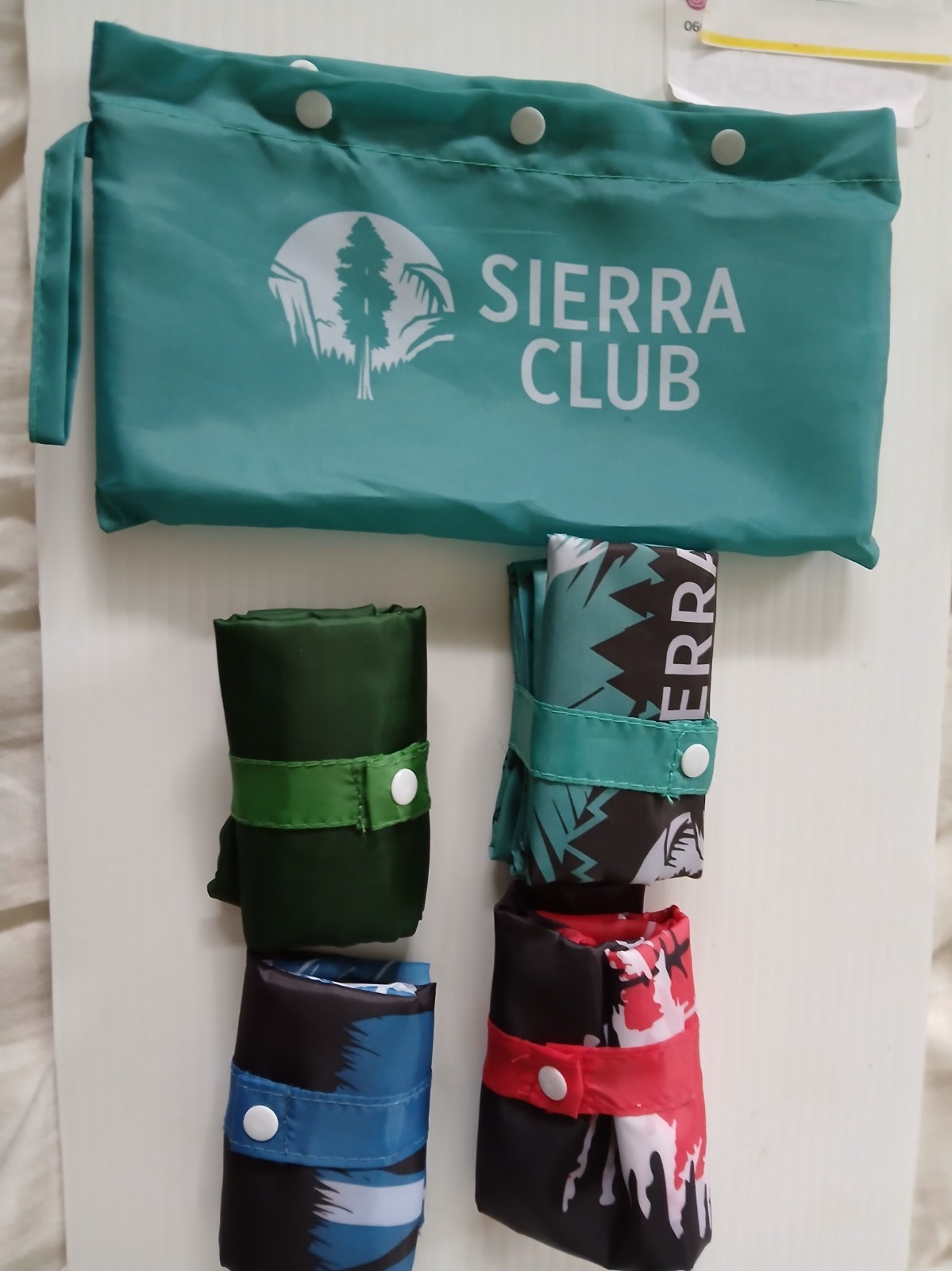 shopping bags with pouch