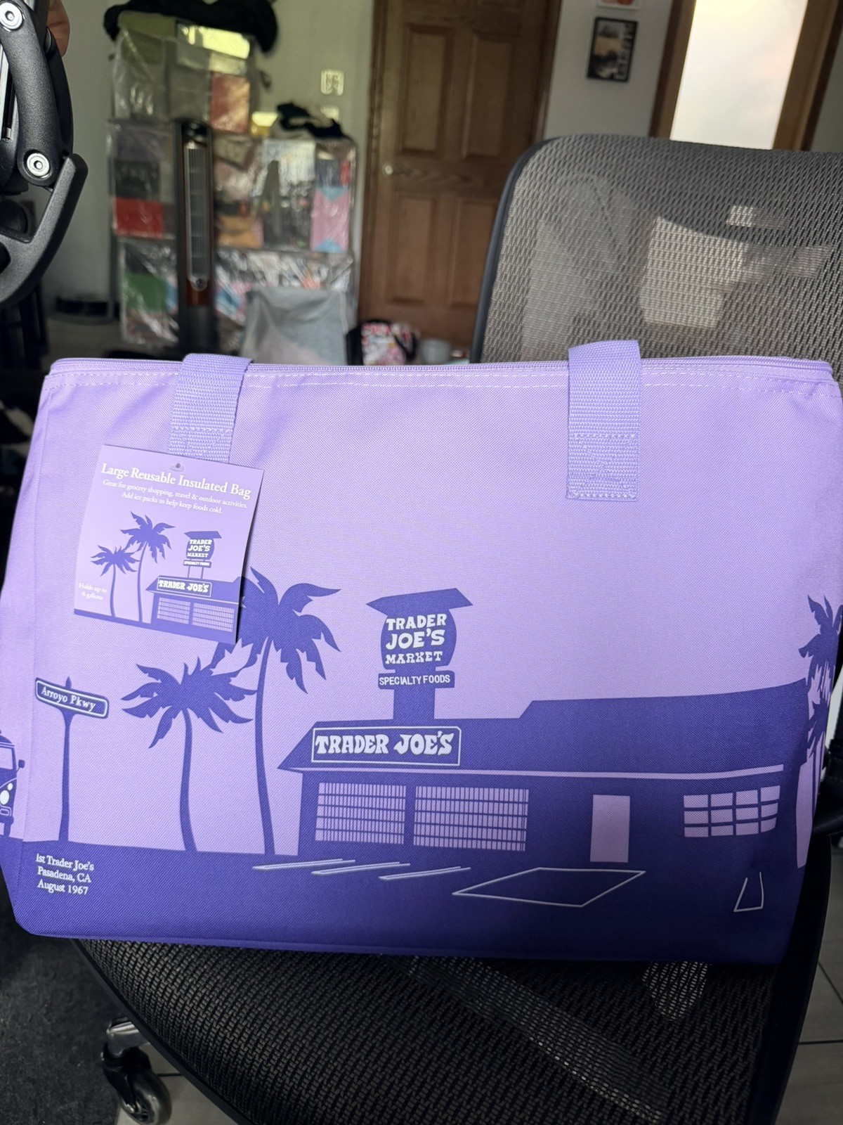 Trader Joe’s Tote Bag 8 Gal Lavender Purple Reusable Insulated Eco Shopping Ltd