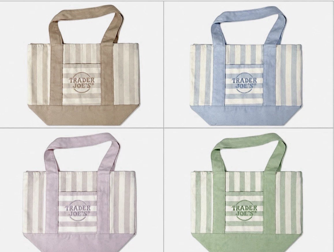 Trader Joe’s limited Striped Tote Bag 13x6x11 in Green
