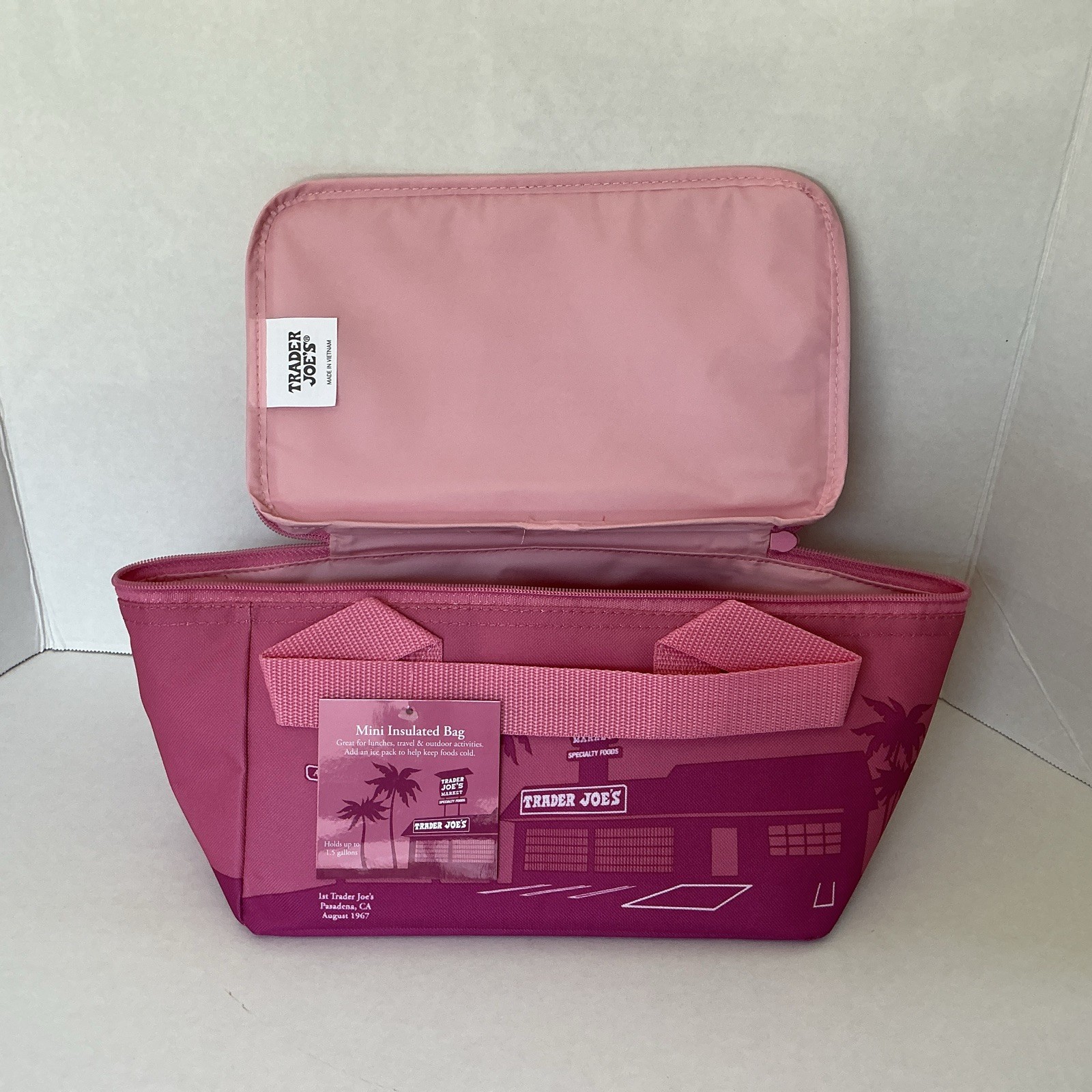 Trader Joe’s Pink Insulated MINI Cooler Reusable Lunch Bag NWT SKU #80244