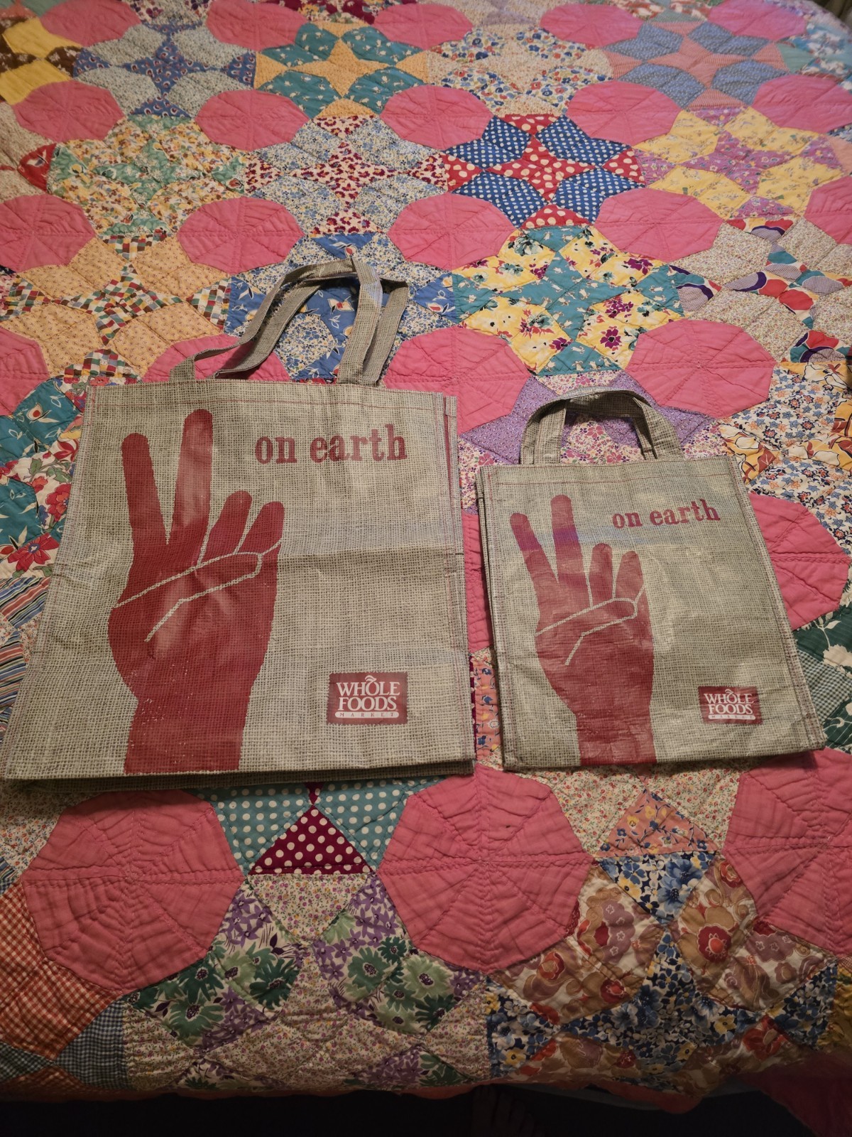 WHOLE FOODS “PEACE ON EARTH” BETTER BAGS REUSABLE TOTE BAGS – SET OF 2/SM & LG