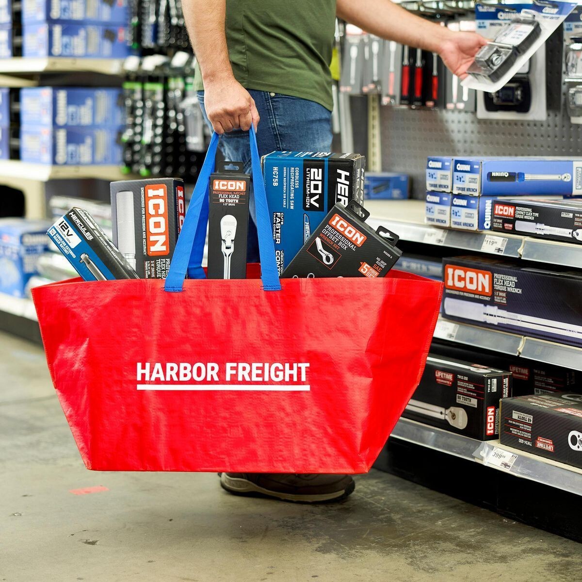 new Harbor Freight Bag LARGE, Red 21 ¾x14 ½x13 ¾ “/19 gallon, 55 lb
