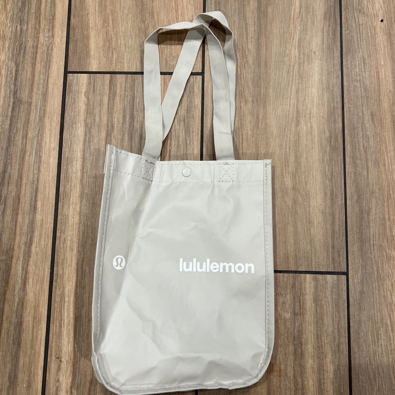Lululemon Reusable Tote/Shopping Bag, Light Gray Ombré, 16.5″ x 14″ x 6.5″