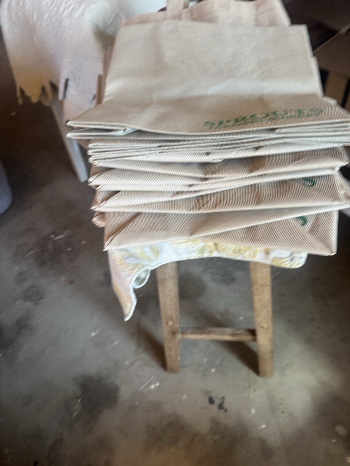Lot of 20 SPROUTS Farmers Market Reusable Grocery Shopping Bags Natural Color