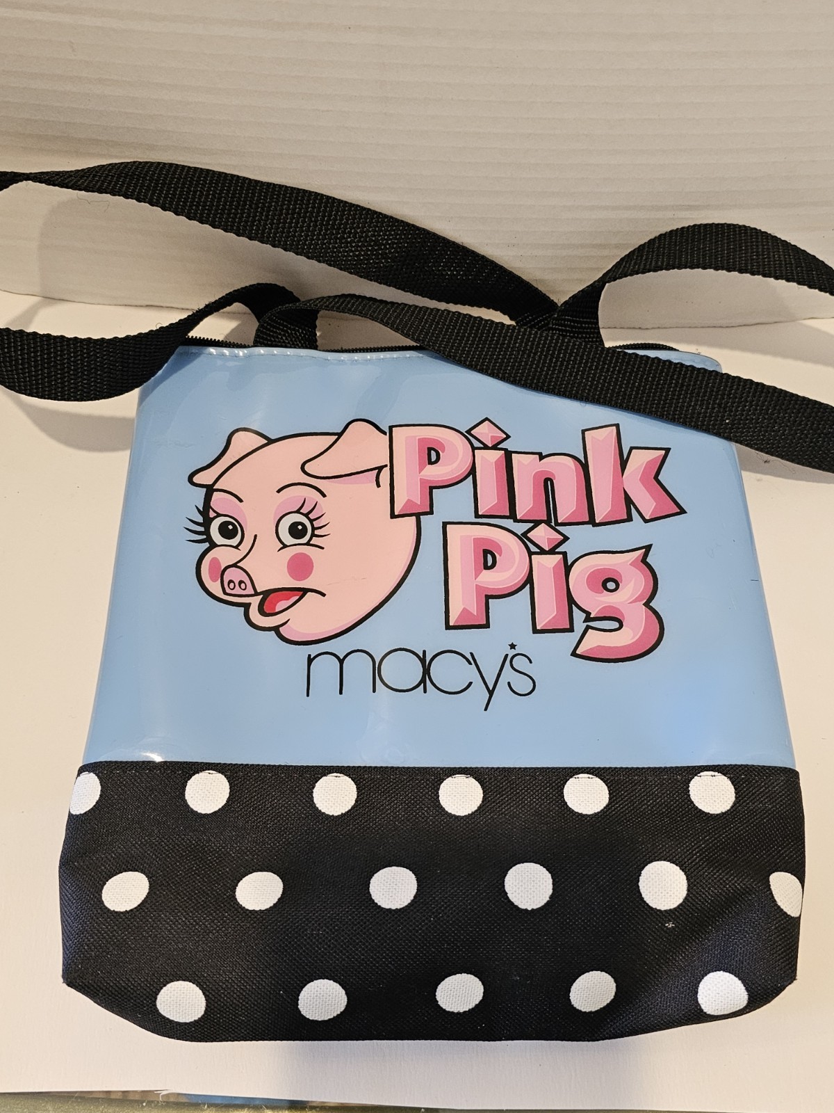 Macy’s Pink Pig..Zippered..Clean