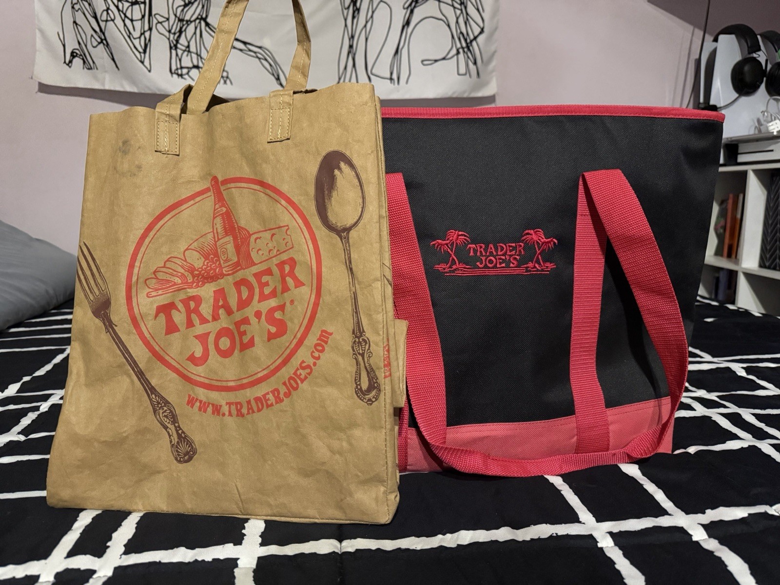 Trader Joe’s 2pc Canvas Medium Reusable Tote Bags Brown Paper & Black/Red