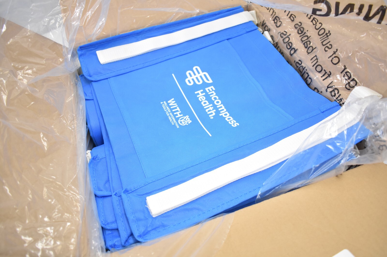 Lot of 60 Carry Tote Bags w Outer Pocket BRANDED Blue/White Hook & Loop Handles